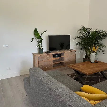 Bij Het Meertje! Apartamento Dirkshorn